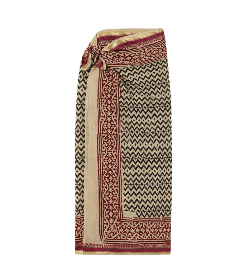 sarong_red_black_zigzag