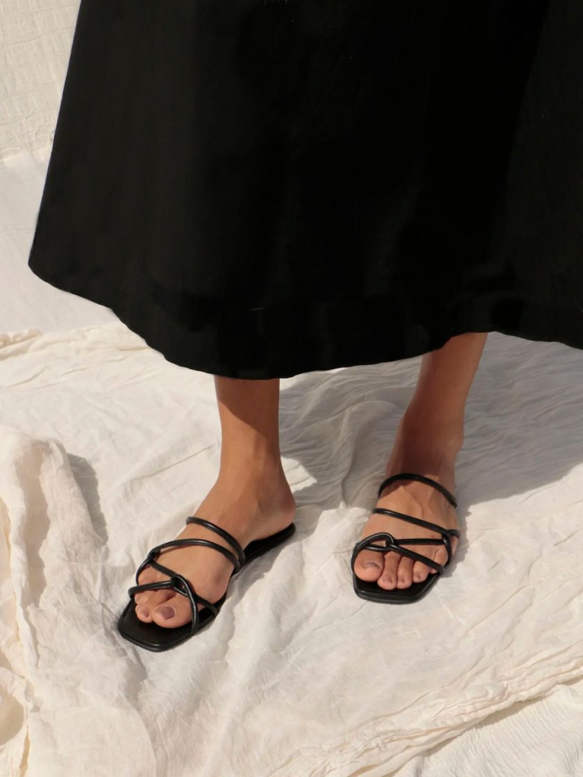 Black Maneo Sandals