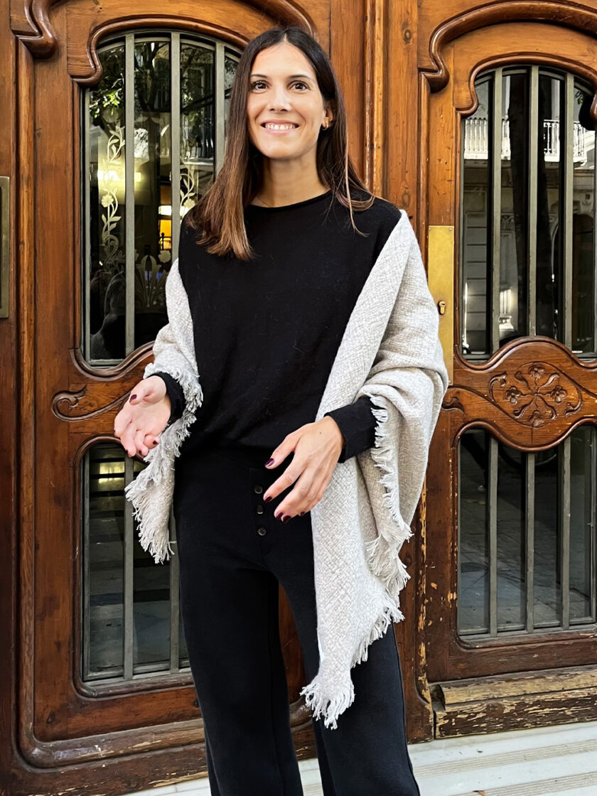 Grey shawl with fringes