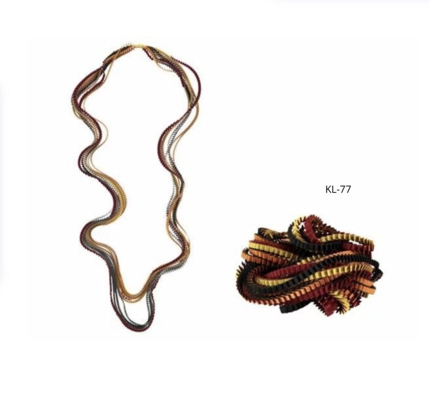 Essilp Necklace